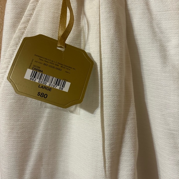 Capri length slacks - Picture 5 of 8